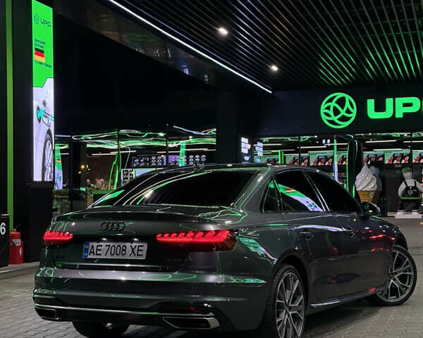 Ауді А4 2019 у Дніпро (Дніпропетровську) на Automoto.ua Сірий Ауді А4, об'ємом двигуна 2 л та пробігом 90 тис. км за 27200 $, фото 5 на Automoto.ua