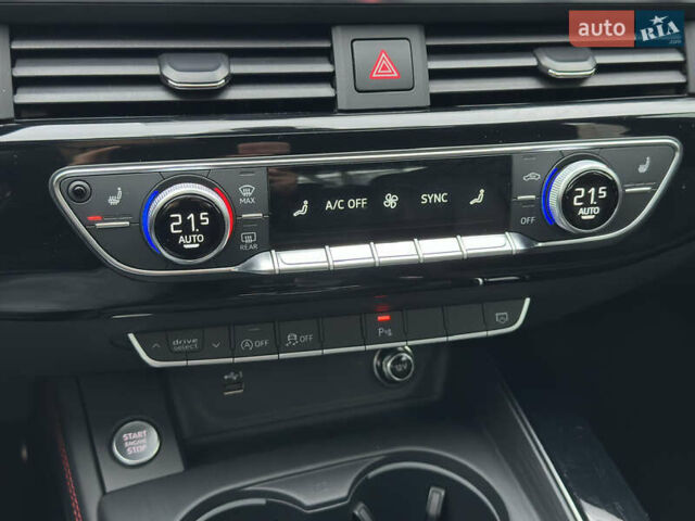 Сірий Ауді А4, об'ємом двигуна 2 л та пробігом 73 тис. км за 28500 $, фото 35 на Automoto.ua