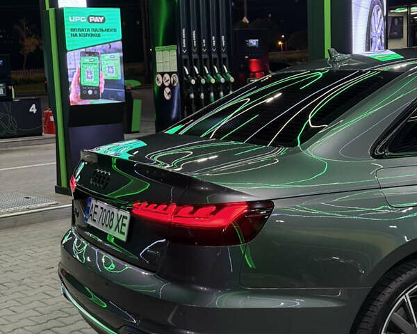 Ауді А4 2019 у Дніпро (Дніпропетровську) на Automoto.ua Сірий Ауді А4, об'ємом двигуна 2 л та пробігом 90 тис. км за 27200 $, фото 6 на Automoto.ua