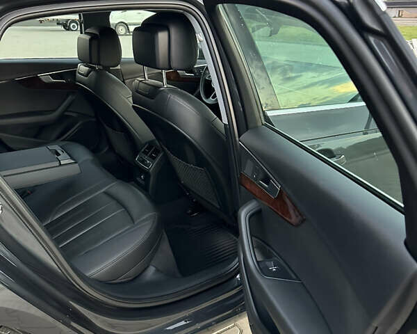 Сірий Ауді А4, об'ємом двигуна 2 л та пробігом 91 тис. км за 18500 $, фото 29 на Automoto.ua