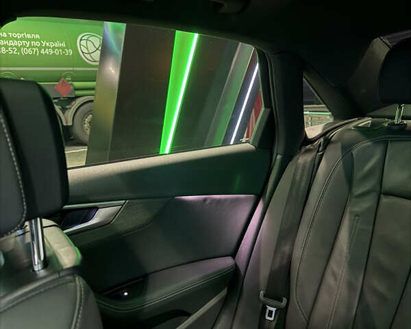 Ауді А4 2019 у Дніпро (Дніпропетровську) на Automoto.ua Сірий Ауді А4, об'ємом двигуна 2 л та пробігом 90 тис. км за 27200 $, фото 48 на Automoto.ua