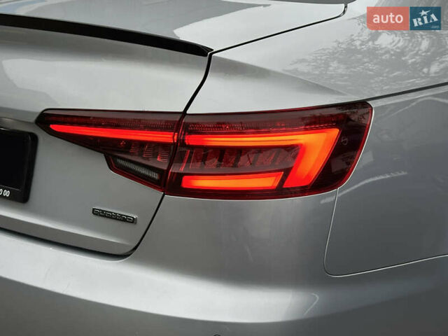 Сірий Ауді А4, об'ємом двигуна 2 л та пробігом 73 тис. км за 28500 $, фото 12 на Automoto.ua