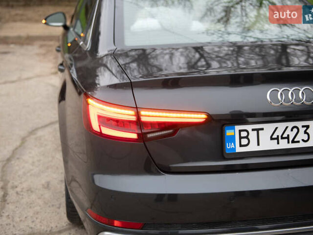 Сірий Ауді А4, об'ємом двигуна 1.98 л та пробігом 61 тис. км за 24999 $, фото 19 на Automoto.ua