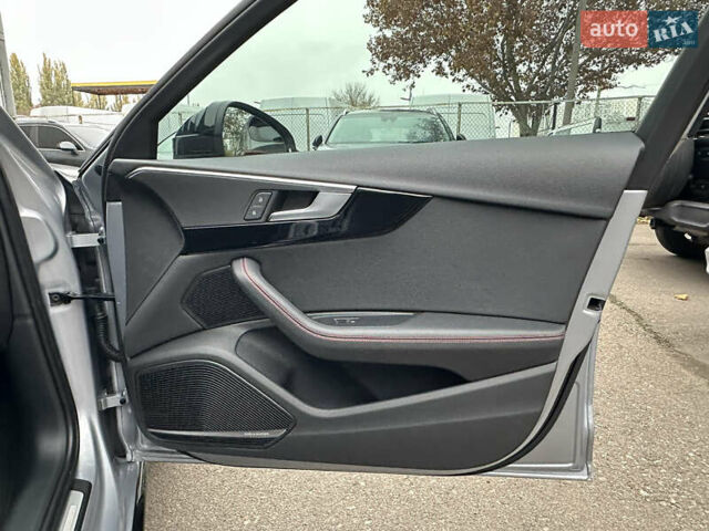 Сірий Ауді А4, об'ємом двигуна 2 л та пробігом 73 тис. км за 28500 $, фото 52 на Automoto.ua