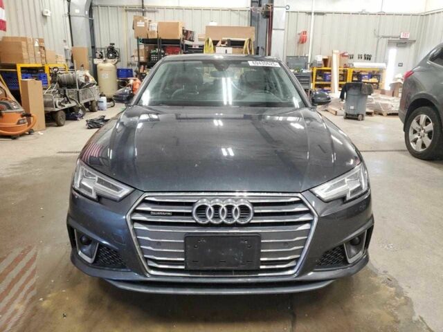 Сірий Ауді А4, об'ємом двигуна 2 л та пробігом 42 тис. км за 5000 $, фото 4 на Automoto.ua