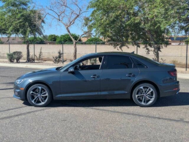 Сірий Ауді А4, об'ємом двигуна 2 л та пробігом 36 тис. км за 4800 $, фото 4 на Automoto.ua