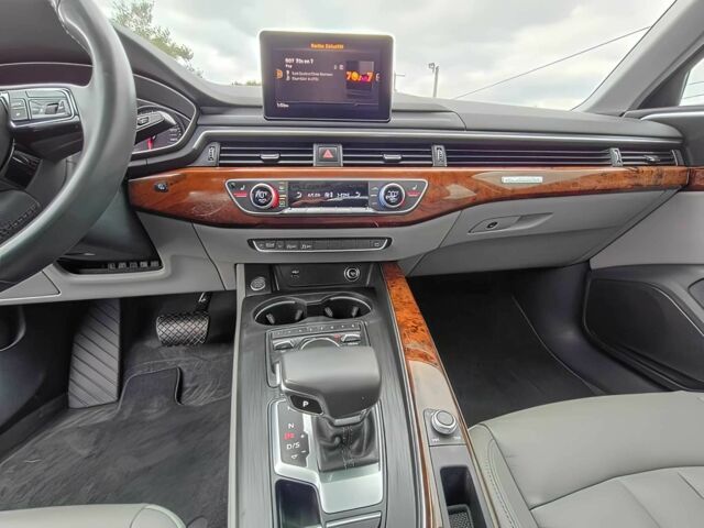 Сірий Ауді А4, об'ємом двигуна 2 л та пробігом 39 тис. км за 14800 $, фото 11 на Automoto.ua