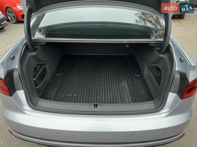 Сірий Ауді А4, об'ємом двигуна 2 л та пробігом 73 тис. км за 28500 $, фото 44 на Automoto.ua
