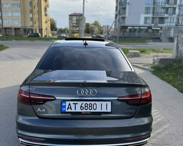 Серый Ауди А4, объемом двигателя 2 л и пробегом 81 тыс. км за 29000 $, фото 4 на Automoto.ua