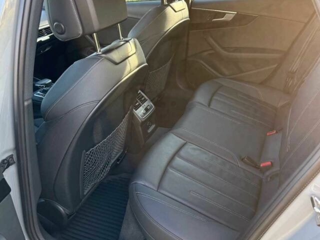 Сірий Ауді А4, об'ємом двигуна 2 л та пробігом 60 тис. км за 17500 $, фото 16 на Automoto.ua