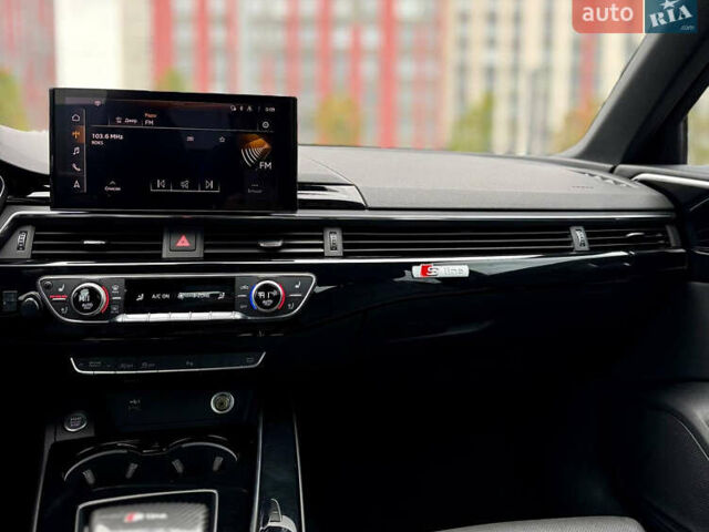 Сірий Ауді А4, об'ємом двигуна 2 л та пробігом 23 тис. км за 35900 $, фото 20 на Automoto.ua