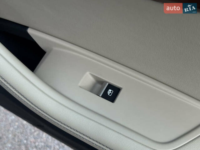 Ауді А4 2020 у Києві на Automoto.ua Сірий Ауді А4, об'ємом двигуна 1.98 л та пробігом 72 тис. км за 31499 $, фото 36 на Automoto.ua