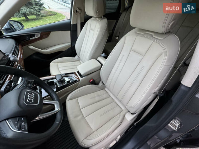 Ауді А4 2020 у Києві на Automoto.ua Сірий Ауді А4, об'ємом двигуна 1.98 л та пробігом 72 тис. км за 31499 $, фото 14 на Automoto.ua