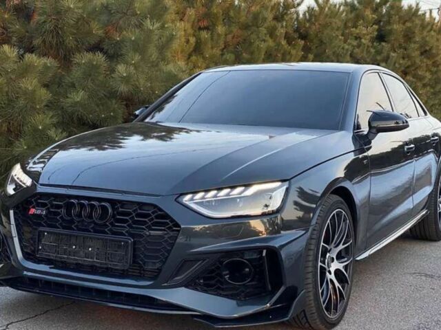 Серый Ауди А4, объемом двигателя 2 л и пробегом 72 тыс. км за 21000 $, фото 1 на Automoto.ua