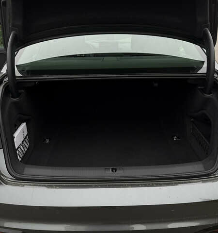 Серый Ауди А4, объемом двигателя 1.98 л и пробегом 117 тыс. км за 32900 $, фото 20 на Automoto.ua