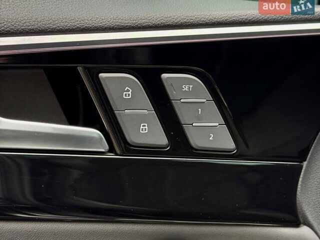 Сірий Ауді А4, об'ємом двигуна 2 л та пробігом 23 тис. км за 35900 $, фото 42 на Automoto.ua