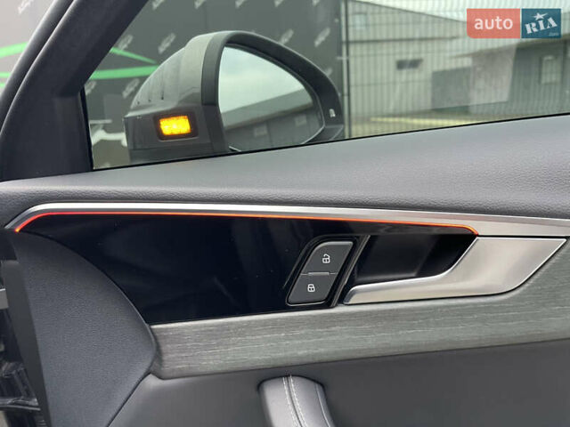 Серый Ауди А4, объемом двигателя 2 л и пробегом 49 тыс. км за 30800 $, фото 41 на Automoto.ua