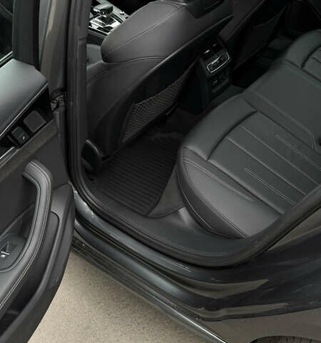 Серый Ауди А4, объемом двигателя 1.98 л и пробегом 117 тыс. км за 32900 $, фото 13 на Automoto.ua