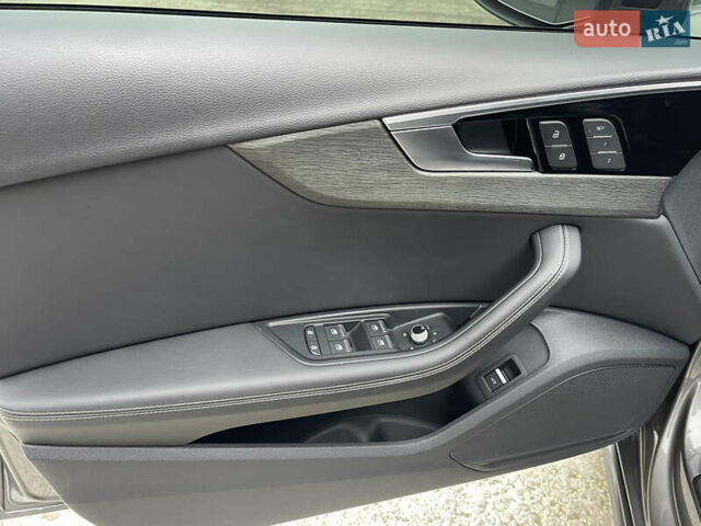 Серый Ауди А4, объемом двигателя 2 л и пробегом 49 тыс. км за 30800 $, фото 14 на Automoto.ua