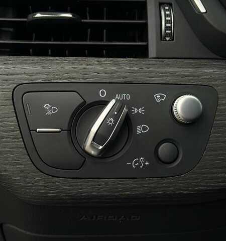 Серый Ауди А4, объемом двигателя 1.98 л и пробегом 117 тыс. км за 32900 $, фото 19 на Automoto.ua