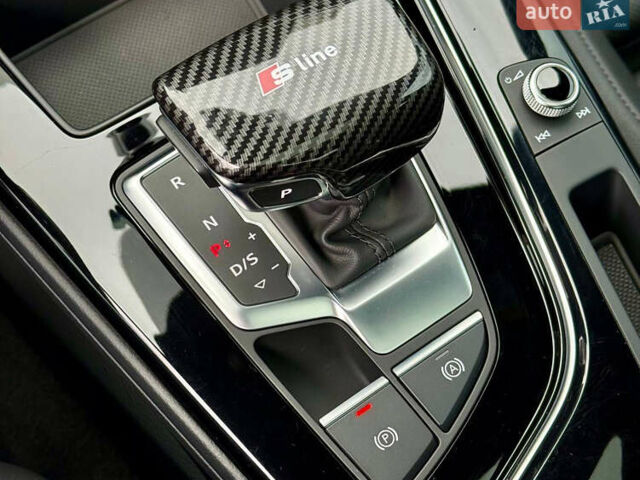 Сірий Ауді А4, об'ємом двигуна 2 л та пробігом 23 тис. км за 35900 $, фото 31 на Automoto.ua