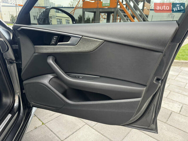 Серый Ауди А4, объемом двигателя 2 л и пробегом 111 тыс. км за 26900 $, фото 18 на Automoto.ua