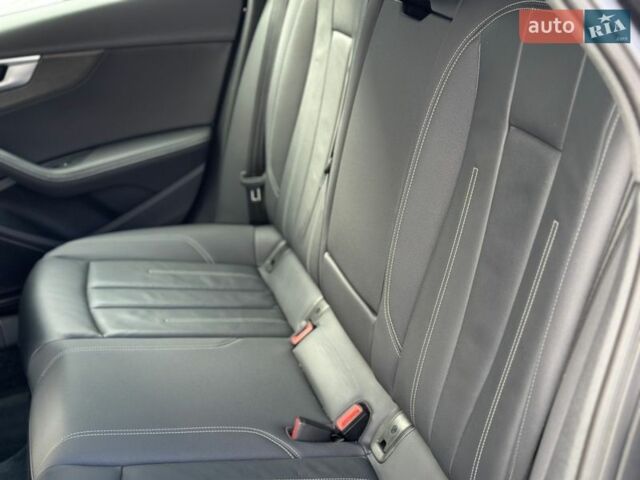 Серый Ауди А4, объемом двигателя 2 л и пробегом 69 тыс. км за 25900 $, фото 24 на Automoto.ua