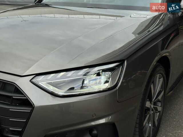 Ауді А4 2020 у Києві на Automoto.ua Сірий Ауді А4, об'ємом двигуна 1.98 л та пробігом 72 тис. км за 31499 $, фото 5 на Automoto.ua