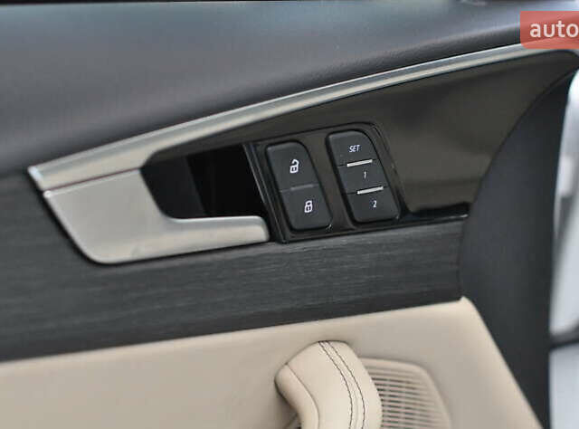 Серый Ауди А4, объемом двигателя 1.98 л и пробегом 47 тыс. км за 35000 $, фото 14 на Automoto.ua