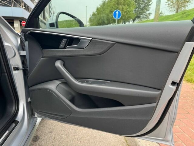 Серый Ауди А4, объемом двигателя 2 л и пробегом 140 тыс. км за 23400 $, фото 21 на Automoto.ua