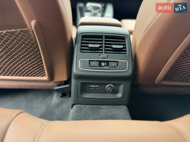 Сірий Ауді А4, об'ємом двигуна 2 л та пробігом 10 тис. км за 30999 $, фото 71 на Automoto.ua