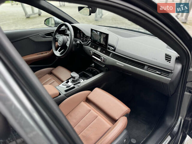 Сірий Ауді А4, об'ємом двигуна 2 л та пробігом 10 тис. км за 30999 $, фото 87 на Automoto.ua