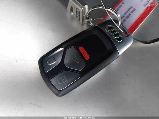 Сірий Ауді А4, об'ємом двигуна 2 л та пробігом 32 тис. км за 8000 $, фото 9 на Automoto.ua