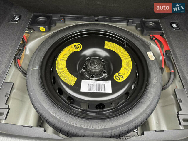 Сірий Ауді А4, об'ємом двигуна 1.98 л та пробігом 32 тис. км за 25500 $, фото 10 на Automoto.ua
