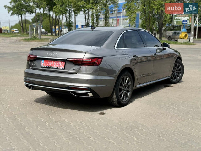 Сірий Ауді А4, об'ємом двигуна 2 л та пробігом 52 тис. км за 23200 $, фото 5 на Automoto.ua