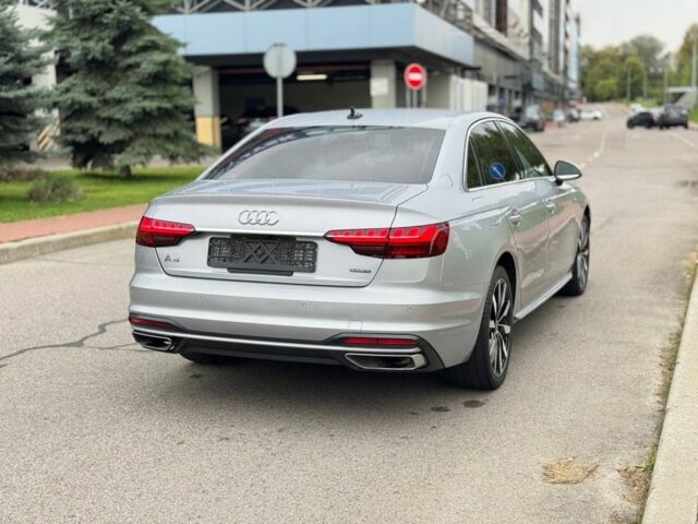 Серый Ауди А4, объемом двигателя 2 л и пробегом 140 тыс. км за 23400 $, фото 4 на Automoto.ua