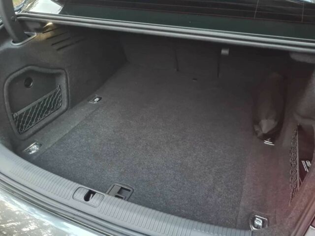 Сірий Ауді А4, об'ємом двигуна 2 л та пробігом 56 тис. км за 18500 $, фото 18 на Automoto.ua