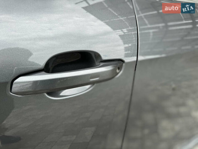 Сірий Ауді А4, об'ємом двигуна 2 л та пробігом 10 тис. км за 30999 $, фото 27 на Automoto.ua