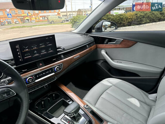 Сірий Ауді А4, об'ємом двигуна 2 л та пробігом 52 тис. км за 23200 $, фото 17 на Automoto.ua