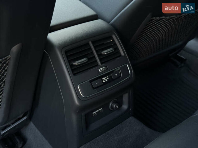 Серый Ауди А4, объемом двигателя 2 л и пробегом 41 тыс. км за 26800 $, фото 27 на Automoto.ua