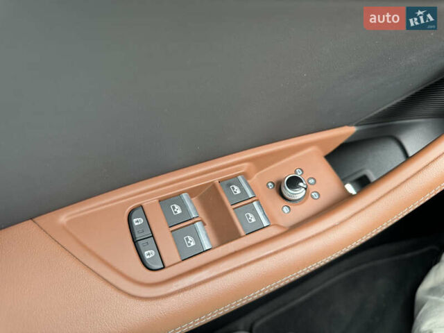 Сірий Ауді А4, об'ємом двигуна 2 л та пробігом 10 тис. км за 30999 $, фото 119 на Automoto.ua