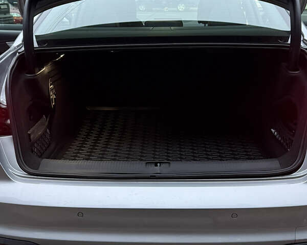 Серый Ауди А4, объемом двигателя 1.97 л и пробегом 39 тыс. км за 27222 $, фото 21 на Automoto.ua