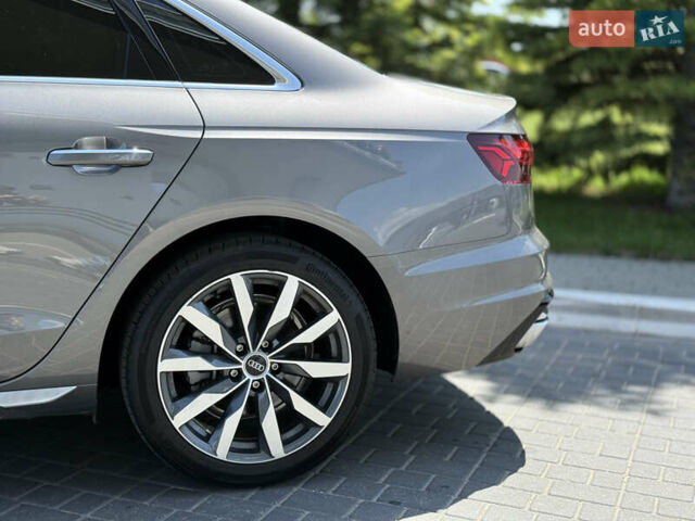 Серый Ауди А4, объемом двигателя 2 л и пробегом 83 тыс. км за 25700 $, фото 4 на Automoto.ua