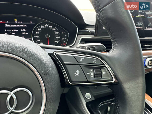 Сірий Ауді А4, об'ємом двигуна 2 л та пробігом 52 тис. км за 23200 $, фото 19 на Automoto.ua