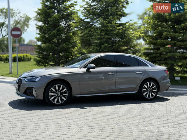 Серый Ауди А4, объемом двигателя 2 л и пробегом 83 тыс. км за 25700 $, фото 5 на Automoto.ua