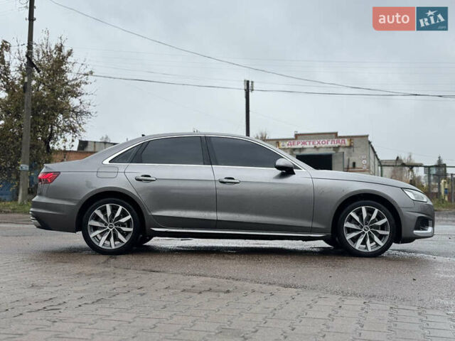 Сірий Ауді А4, об'ємом двигуна 1.98 л та пробігом 32 тис. км за 25500 $, фото 7 на Automoto.ua
