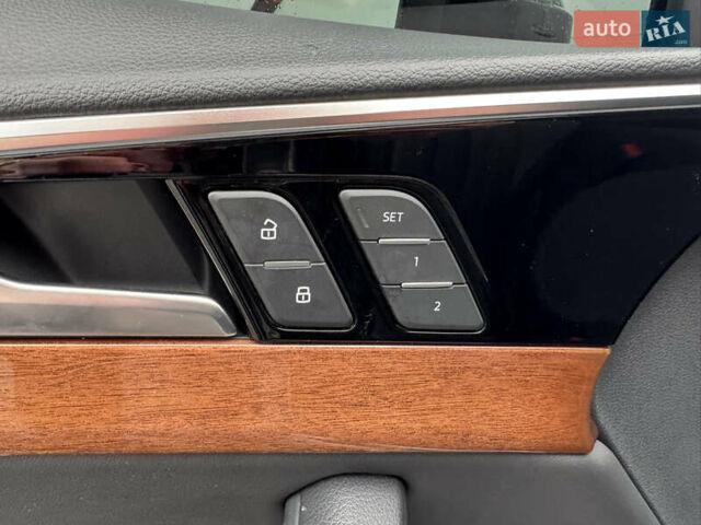 Сірий Ауді А4, об'ємом двигуна 1.98 л та пробігом 32 тис. км за 25500 $, фото 15 на Automoto.ua