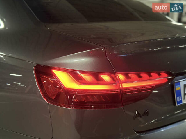 Серый Ауди А4, объемом двигателя 2 л и пробегом 69 тыс. км за 32500 $, фото 4 на Automoto.ua