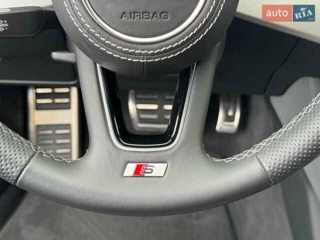 Ауди А4 2023 в Киеве на Automoto.ua Серый Ауди А4, объемом двигателя 2 л и пробегом 28 тыс. км за 54000 $, фото 37 на Automoto.ua