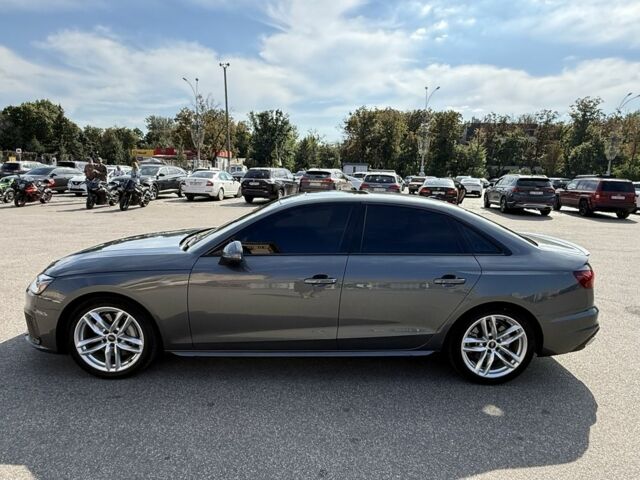 Серый Ауди А4, объемом двигателя 2 л и пробегом 46 тыс. км за 35500 $, фото 2 на Automoto.ua